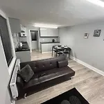 Stunning 2 Bed In Brixton
